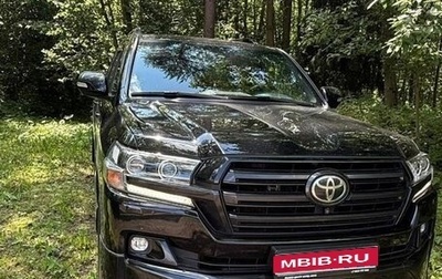 Toyota Land Cruiser 200, 2017 год, 7 000 000 рублей, 1 фотография