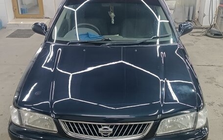 Nissan Sunny B15, 2000 год, 280 000 рублей, 1 фотография