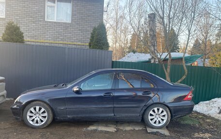 Mercedes-Benz C-Класс, 2001 год, 530 000 рублей, 1 фотография