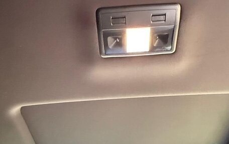 Toyota Land Cruiser 200, 2017 год, 7 000 000 рублей, 9 фотография