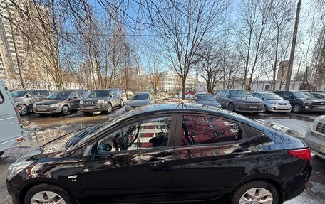 Hyundai Solaris II рестайлинг, 2015 год, 950 000 рублей, 4 фотография