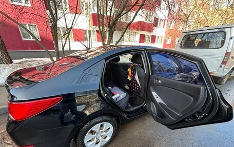 Hyundai Solaris II рестайлинг, 2015 год, 950 000 рублей, 11 фотография