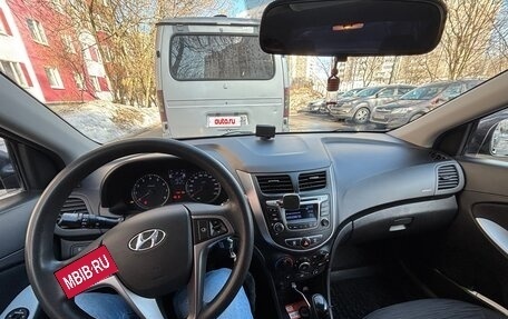 Hyundai Solaris II рестайлинг, 2015 год, 950 000 рублей, 9 фотография