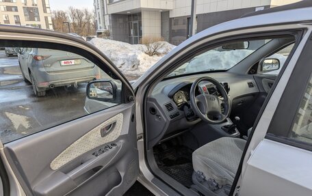 Hyundai Tucson III, 2005 год, 760 000 рублей, 11 фотография