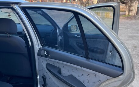 Skoda Fabia I, 2002 год, 350 000 рублей, 24 фотография