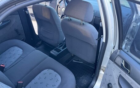 Skoda Fabia I, 2002 год, 350 000 рублей, 31 фотография