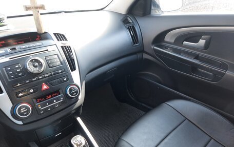 KIA cee'd I рестайлинг, 2011 год, 620 000 рублей, 2 фотография