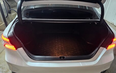 Toyota Camry, 2019 год, 2 650 000 рублей, 9 фотография