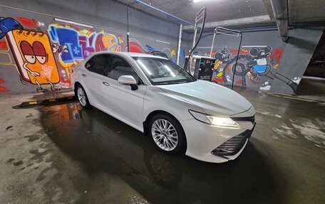 Toyota Camry, 2019 год, 2 650 000 рублей, 4 фотография