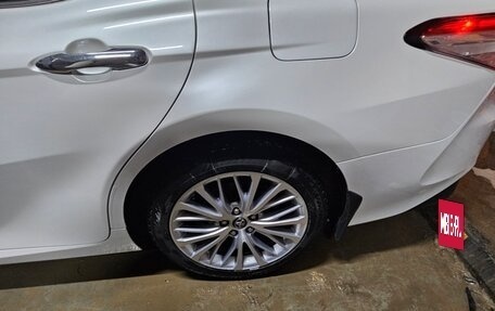 Toyota Camry, 2019 год, 2 650 000 рублей, 6 фотография