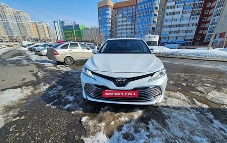 Toyota Camry, 2019 год, 2 650 000 рублей, 18 фотография