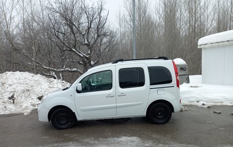 Renault Kangoo II рестайлинг, 2011 год, 630 000 рублей, 2 фотография