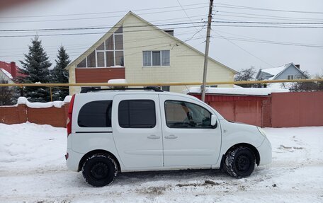 Renault Kangoo II рестайлинг, 2011 год, 630 000 рублей, 15 фотография