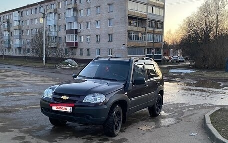 Chevrolet Niva I рестайлинг, 2015 год, 600 000 рублей, 2 фотография