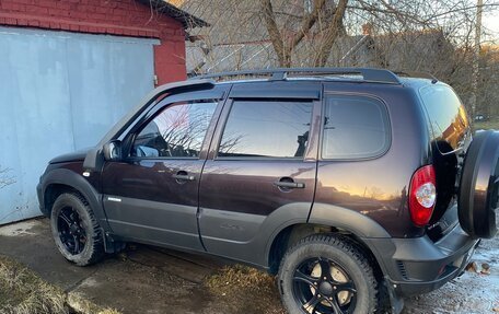 Chevrolet Niva I рестайлинг, 2015 год, 600 000 рублей, 34 фотография
