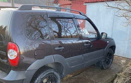 Chevrolet Niva I рестайлинг, 2015 год, 600 000 рублей, 30 фотография