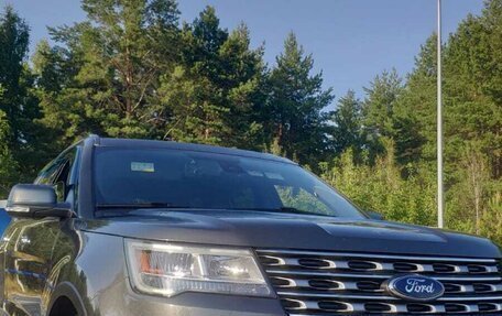 Ford Explorer VI, 2018 год, 2 690 000 рублей, 5 фотография