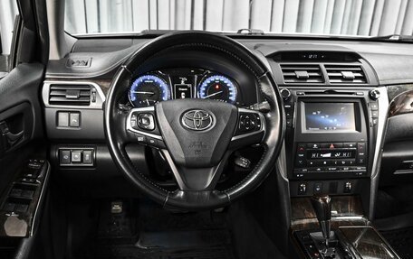 Toyota Camry, 2014 год, 2 332 000 рублей, 13 фотография