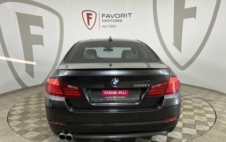 BMW 5 серия, 2011 год, 1 399 000 рублей, 3 фотография