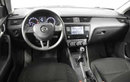 Skoda Octavia, 2018 год, 1 140 900 рублей, 6 фотография