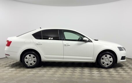 Skoda Octavia, 2018 год, 1 140 900 рублей, 5 фотография