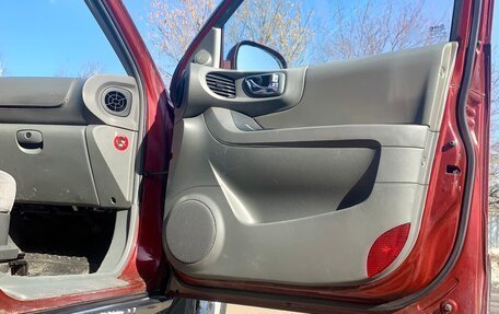 Hyundai Santa Fe III рестайлинг, 2002 год, 600 000 рублей, 10 фотография