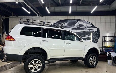 Mitsubishi Pajero Sport II рестайлинг, 2012 год, 1 960 000 рублей, 2 фотография