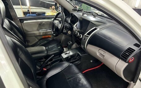 Mitsubishi Pajero Sport II рестайлинг, 2012 год, 1 960 000 рублей, 4 фотография