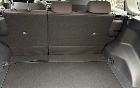 Toyota RAV4, 2022 год, 3 990 000 рублей, 5 фотография