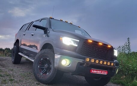 Toyota Tundra II, 2009 год, 3 200 000 рублей, 1 фотография