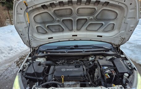 Opel Astra J, 2011 год, 930 000 рублей, 10 фотография