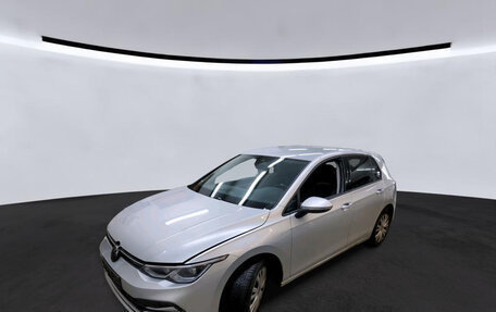 Volkswagen Golf VIII, 2022 год, 1 992 000 рублей, 1 фотография