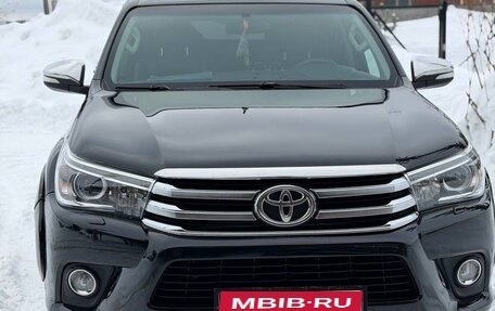 Toyota Hilux VIII, 2016 год, 3 150 000 рублей, 1 фотография