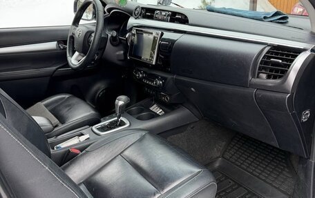Toyota Hilux VIII, 2016 год, 3 150 000 рублей, 9 фотография