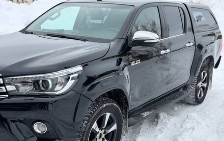 Toyota Hilux VIII, 2016 год, 3 150 000 рублей, 4 фотография