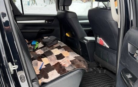 Toyota Hilux VIII, 2016 год, 3 150 000 рублей, 10 фотография