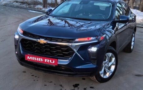 Chevrolet Trax, 2023 год, 1 780 000 рублей, 2 фотография