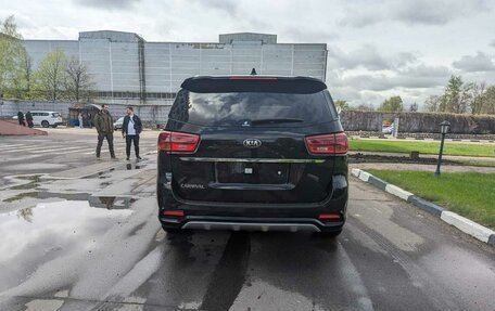 KIA Carnival, 2020 год, 3 800 000 рублей, 6 фотография