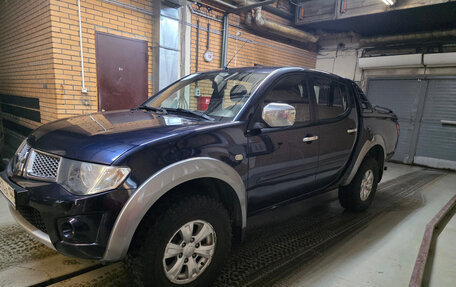 Mitsubishi L200 IV рестайлинг, 2011 год, 1 600 000 рублей, 5 фотография