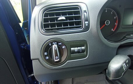 Volkswagen Polo VI (EU Market), 2018 год, 900 000 рублей, 14 фотография