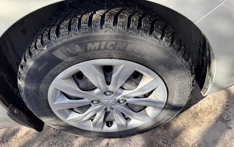 Hyundai Solaris II рестайлинг, 2020 год, 1 800 000 рублей, 5 фотография