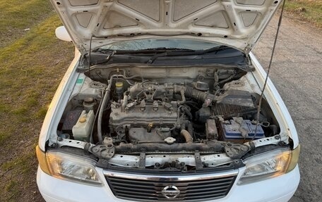 Nissan Sunny B15, 2002 год, 400 000 рублей, 10 фотография