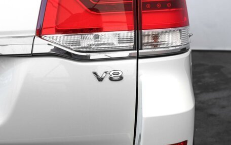 Toyota Land Cruiser 200, 2020 год, 9 000 000 рублей, 10 фотография