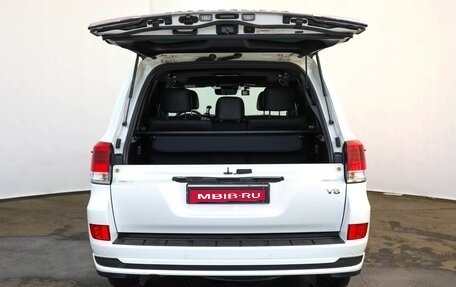 Toyota Land Cruiser 200, 2020 год, 9 000 000 рублей, 6 фотография