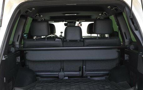 Toyota Land Cruiser 200, 2020 год, 9 000 000 рублей, 27 фотография