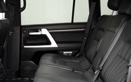 Toyota Land Cruiser 200, 2020 год, 9 000 000 рублей, 24 фотография