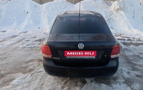 Volkswagen Polo VI (EU Market), 2011 год, 520 000 рублей, 2 фотография