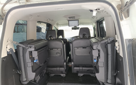 Nissan Serena IV, 2019 год, 2 250 000 рублей, 14 фотография