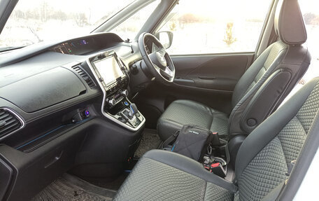 Nissan Serena IV, 2019 год, 2 250 000 рублей, 23 фотография