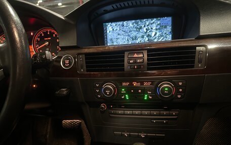 BMW 3 серия, 2011 год, 1 300 000 рублей, 12 фотография